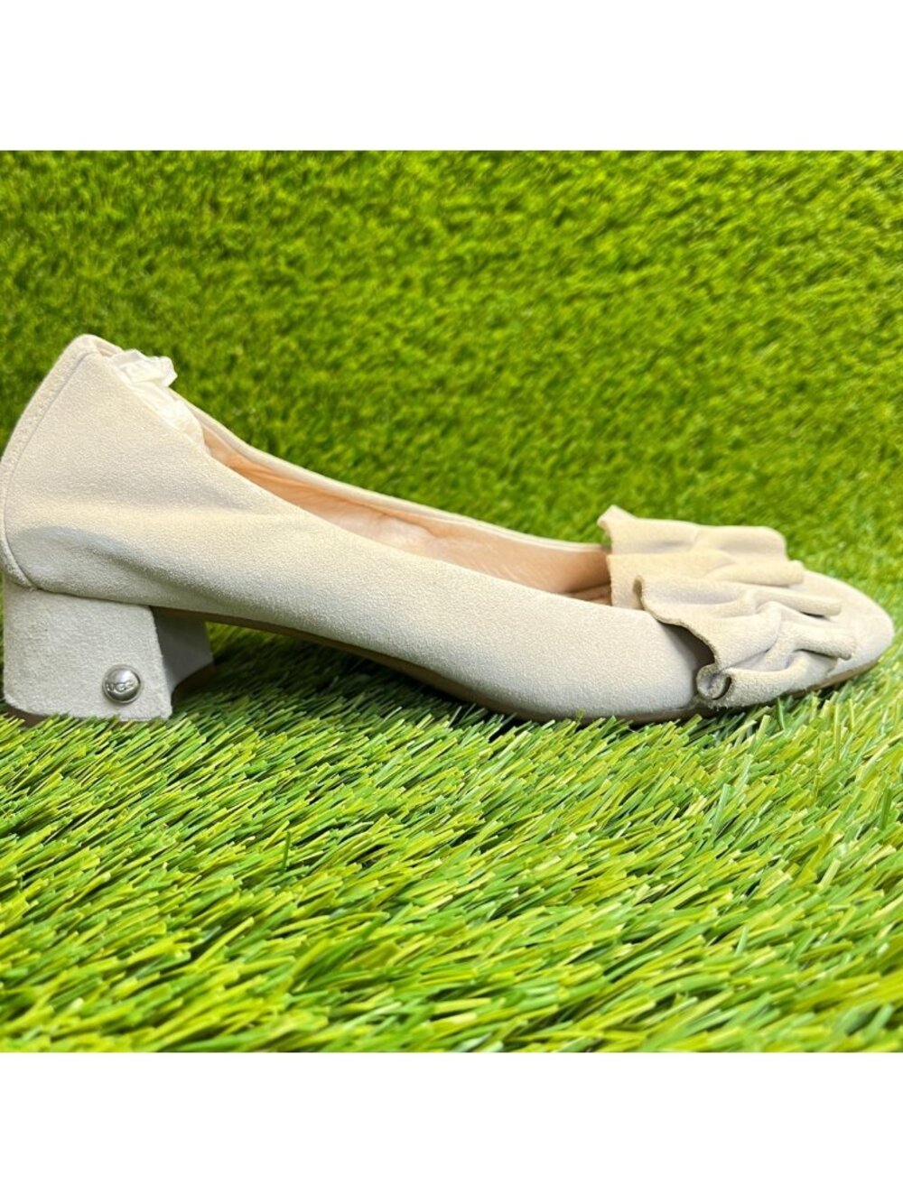 UGG‎ Fifi Ruffle Womens Size 7 Beige Casual Classic Suede Slip On Heels Shoes